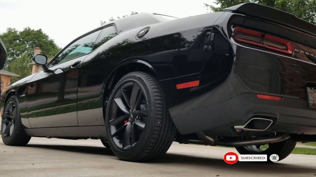 Dodge Challenger - V6 Vs V8 Dodge Challenger 2021 ? Confused Which One To Buy? #DodgeChallenger