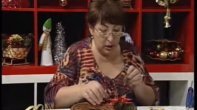 Уроки рукоделия. Новогодний венок смотреть онлайн