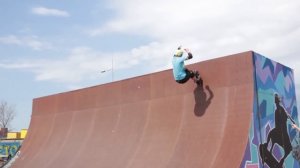 Трюки на роликах - Как кататься на роликах в рампе