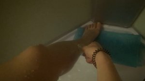 КАК БРИТЬ НОГИ видеоинструкция #небритьногимесяц ♛ Beauty Обзоры