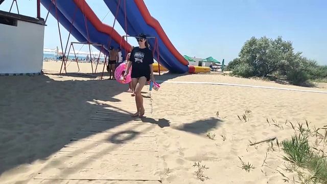 дорожка к морю(Каролина бугаз 2021) смотреть онлайн