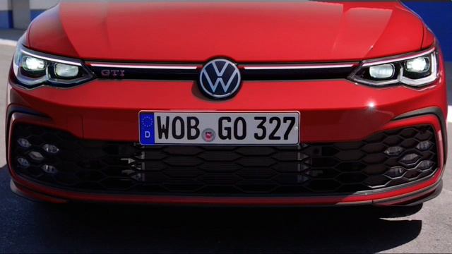 New VW Golf 8 GTI смотреть онлайн
