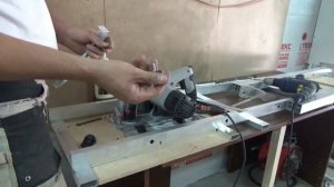 Встраивание погружной пилы в верстак