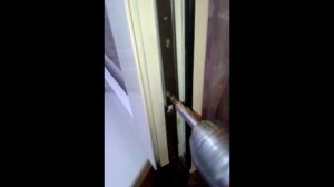 Ремонт окон. Замена поворотно-откидного запора Roto