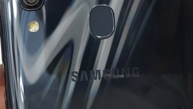 Samsung Galaxy A30 Black A30 Blue A30 White First Look and Hands on смотреть онлайн