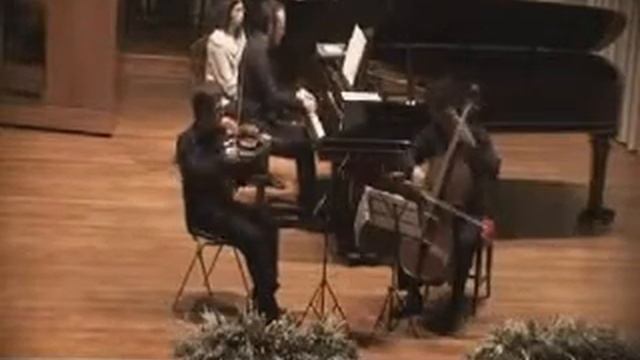 Schubert Trio in Si bem. Magg. op.99 D 898 - David Trio - 2/5 смотреть онлайн