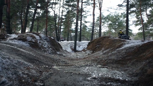 Тест драйв квадроциклов Stels 800 Guepard