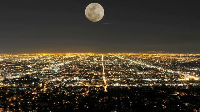 «Ой, а я вас знаю, у папы ваше ФОТО на столе» – ахнула первоклассница, впервые увидев учительницу смотреть онлайн