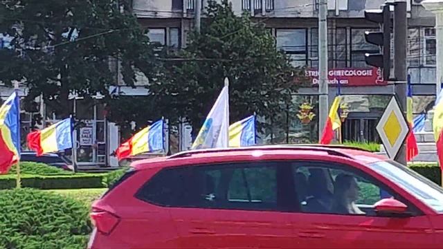 Xiaomi Mi 11 Lite 4G, 4K Video Sample (Colors; Zoom) смотреть онлайн