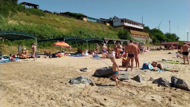 Пока нет медуз, отдых на Азовском море, Приморск комплекс Ясная поляна 2021 год смотреть онлайн