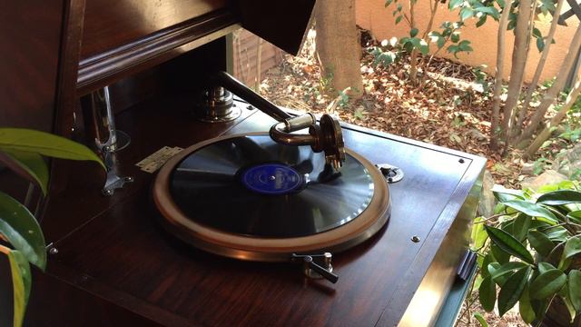 CONCHITA SUPERVIA - LA PALOMA (Yradier) смотреть онлайн