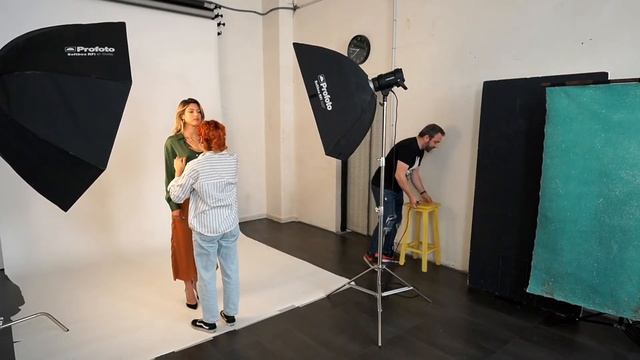 Shooting + Retoque en DIRECTO: Postproducción IA con Retouch4Me смотреть онлайн