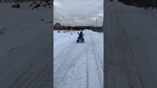 Детский квадроцикл MOTAX Mini Grizlik смотреть онлайн
