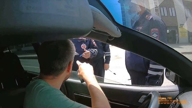 Арест на 10 суток за просьбу соблюсти Закон. г. Ставрополь 21.05.2020 г. (часть 1) смотреть онлайн