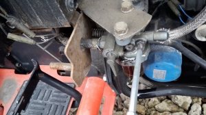 Как прокачать воздух из топливной системы!!!