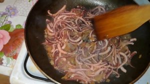 Весь процес готовки ЩУПАЛЬЦЫ КАЛЬМАРА как правильно очистить и не пережарить