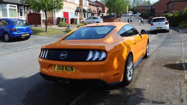 Ford Mustang GT 2019 in Orange Fury смотреть онлайн