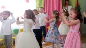 Зажигательный танец выпускников детского сада | Танец До-Рэ-Ми