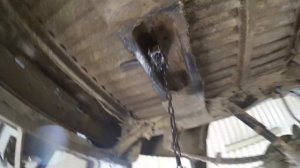 Как снять запаску на L200.