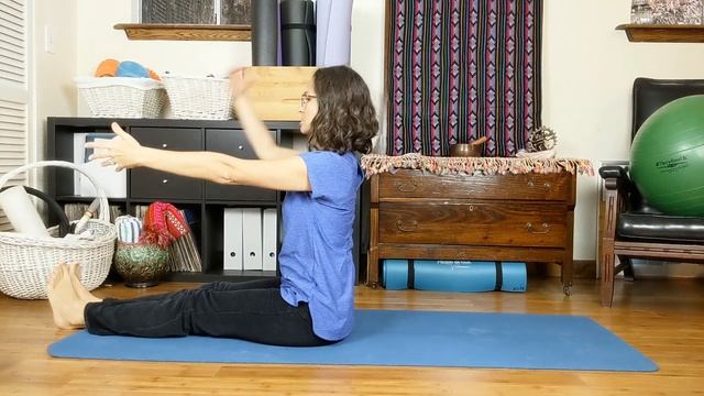How to do Pilates Roll up смотреть онлайн