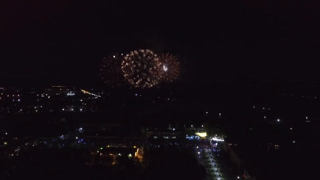 Салют с птичьего полета. день города Ангарск 26.05.2018 смотреть онлайн