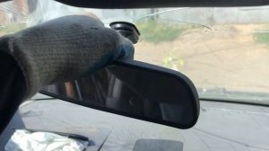 Как снять салонное зеркало заднего вида на автомобиле Mazda Premacy