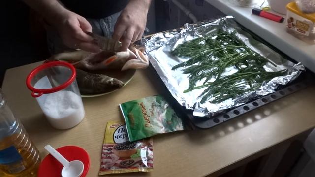 Как приготовить окуня (Baked Bass ) смотреть онлайн