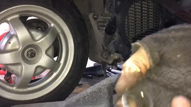 Cách lắp bộ bánh răng láp xe LEAD /Honda смотреть онлайн