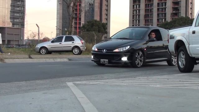 Peugeot 206 HDi suspension neumatica (Puerto Madero) смотреть онлайн