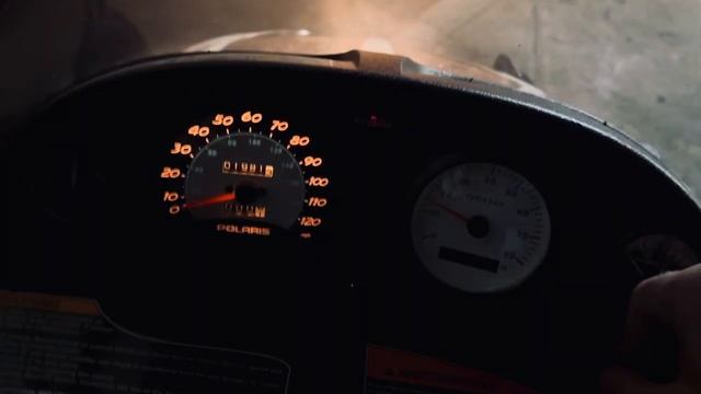 Polaris widetrak Тахометр, Звуковой сигнал заднего хода, датчики смотреть онлайн