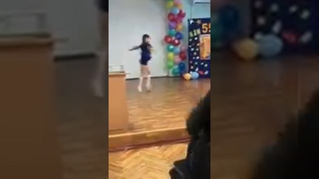 Мельник София выступление в школе на День Учителя 04.10.19 смотреть онлайн