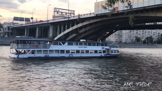 ТРОТТЕР Московский речной транспорт/Moscow river transport смотреть онлайн