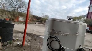 Течёт бак!  Заварить или заклеить?