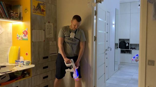 Светящиеся Бластеры LAZER X Игровой набор Laser X Pro для двух игроков Играем войнушки KID выиграл смотреть онлайн
