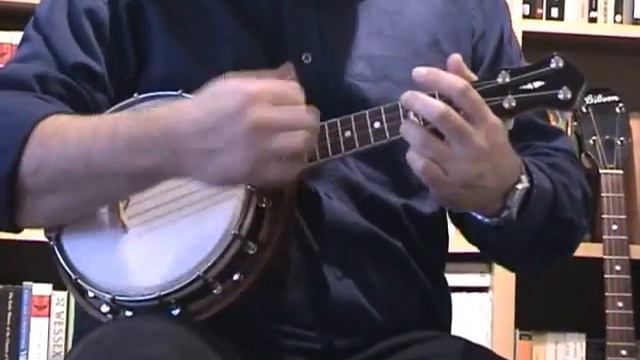No Name Banjo Uke.wmv смотреть онлайн