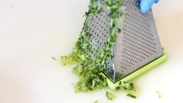 ДЗАДЗИКИ / ГРЕЧЕСКИЙ СОУС ИЗ ЙОГУРТА смотреть онлайн