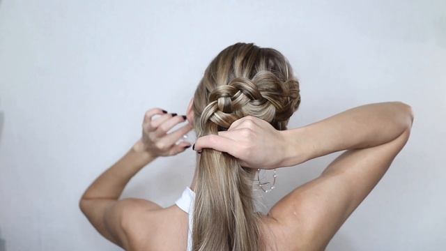 СОБРАННАЯ ПРИЧЕСКА ИЗ ОБЪЕМНОЙ КОСЫ, ПОШАГОВЫЙ ВИДЕО-УРОК | DUTCH BRAID BUN EASY TUTORIAL смотреть онлайн