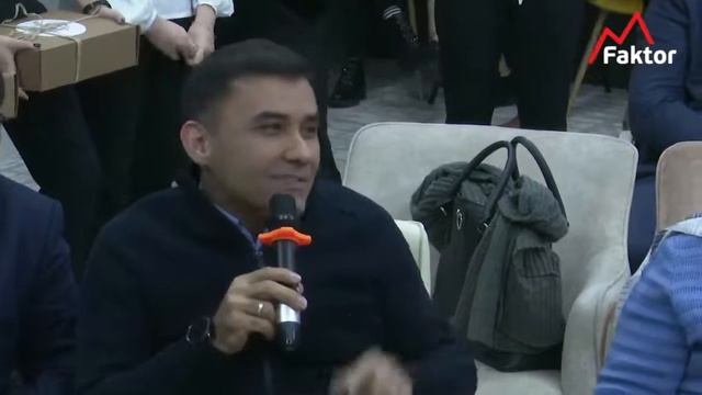 Презентация бизнес-планов студентами Leader School | 02