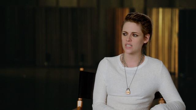 Underwater - Itw Kristen Stewart (official video) смотреть онлайн