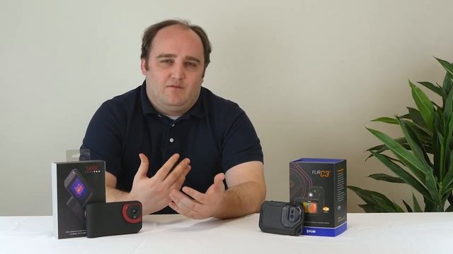 Seek ShotPRO vs FLIR C3 Thermal Camera Comparison смотреть онлайн