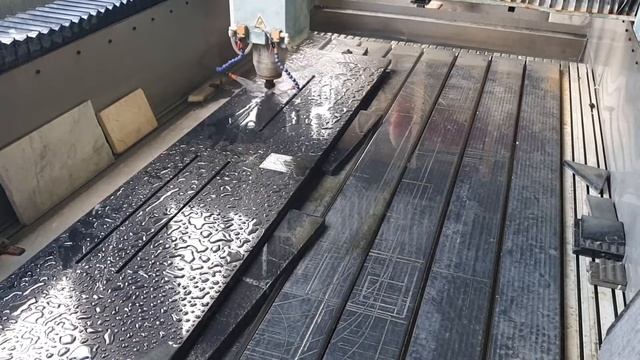 Фрезеровка конвекционных отверстий в подоконнике. смотреть онлайн