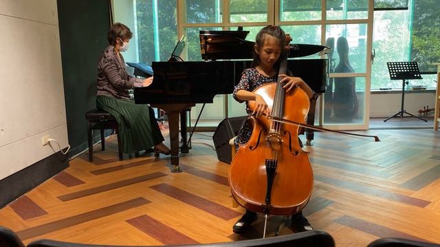 Goltermann Cello Concerto No. 4, Op. 65, 1st movement - Elia Rainbow Hong смотреть онлайн