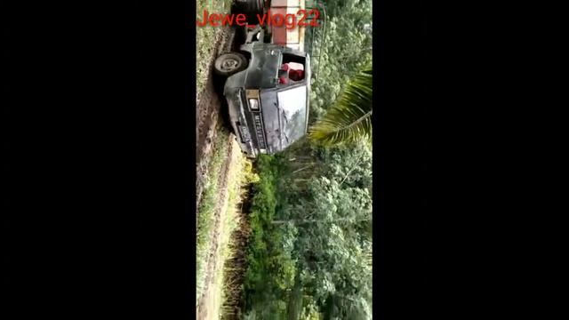 Cuplikan video saat kerja jadi supir Pickup L300 rasa tank part1 смотреть онлайн