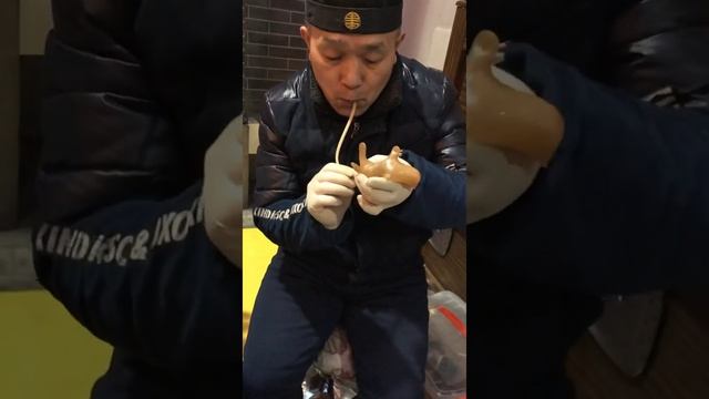 Китай. Фигурки из карамели - древнее искусство. Павильон стилизованный под старину смотреть онлайн