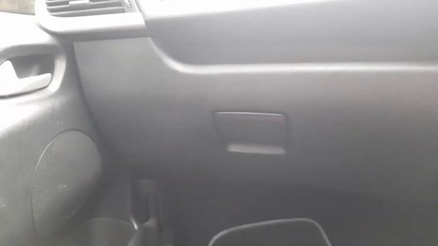 Peugeot 207 diagnostic plug and fuse box location 2006 -2012 смотреть онлайн