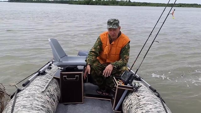 Рундук для поворотного кресла в лодку ПВХ смотреть онлайн