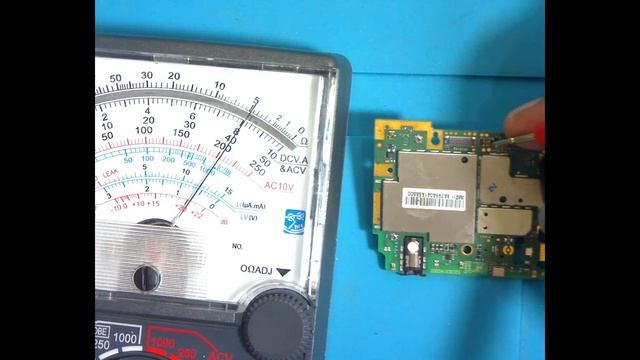 CARA MEMBACA MULTIMETER ANALOG//PENGUKURAN PADA HANDPHONE смотреть онлайн