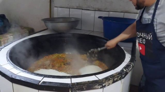75 КГ БОЛЬШОЙ ПЛОВ В КАЗАНЕ, ОБЩИЙ ВЕС 75 КГ, UZBEK PILAF 75KG смотреть онлайн
