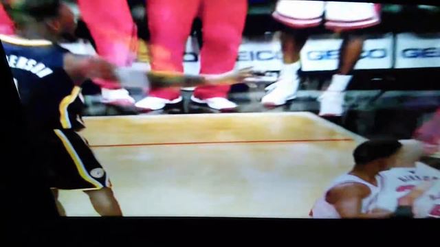 Taj Gibson Nasty Put back смотреть онлайн