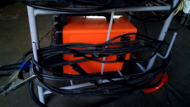 Тележка под сварки из металлолома . смотреть онлайн